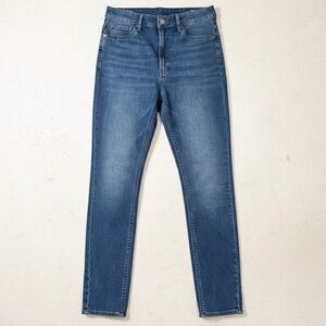 H&M Women Skinny Jeans in Medium Blue Wash